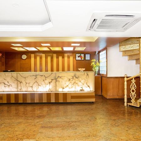 Hotel Monarch Brigade Road Bangalore Exterior foto