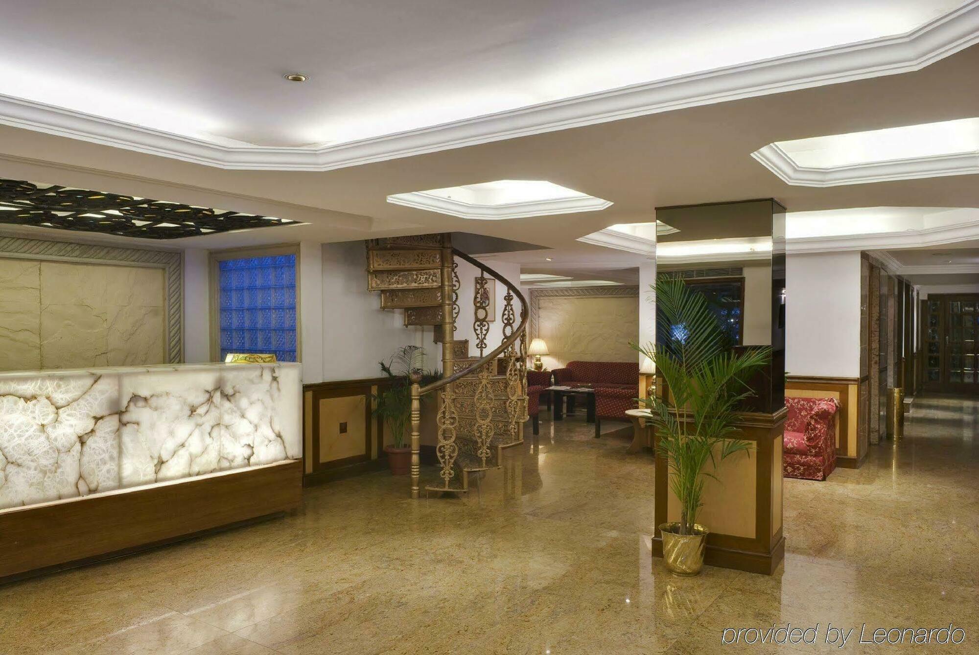 Hotel Monarch Brigade Road Bangalore Exterior foto